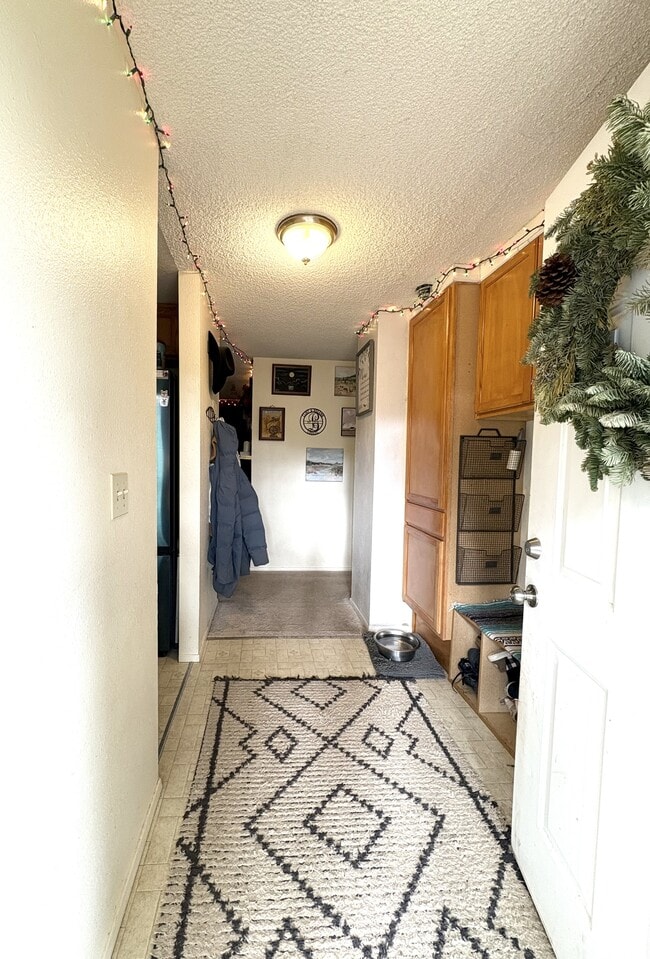 Building Photo - 13590 NW Coho Run