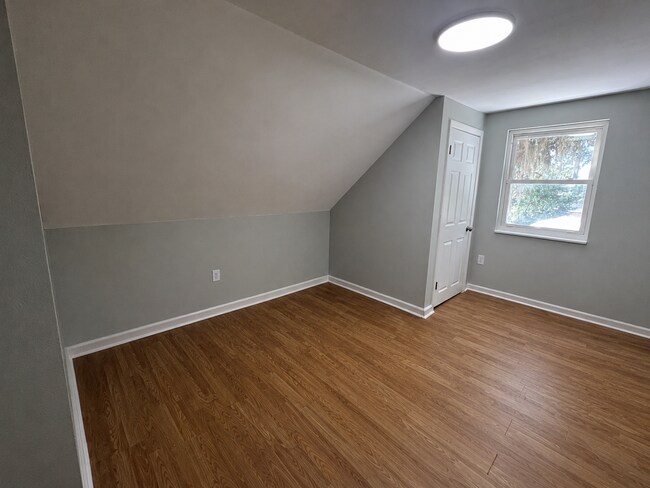 Building Photo - 837 Lafayette Ln