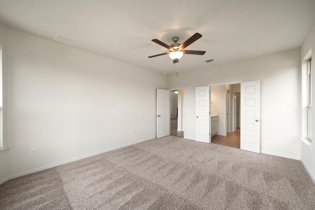 Building Photo - 17217 Adoro Dr