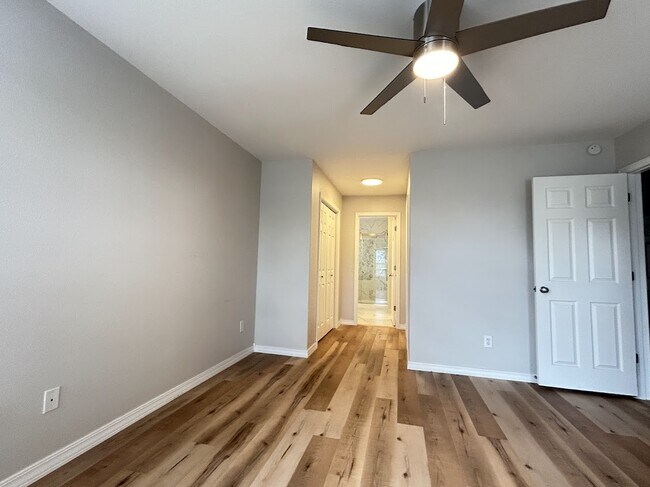 Building Photo - 12 Valley View Cir