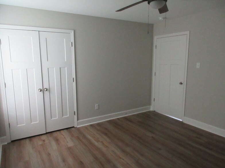 Bedroom 1 - 1503 S Bailey St