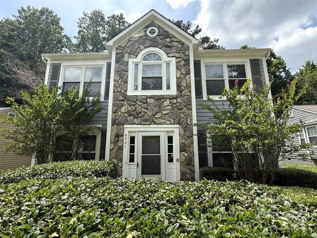 Primary Photo - 6021 Black Bear Ct