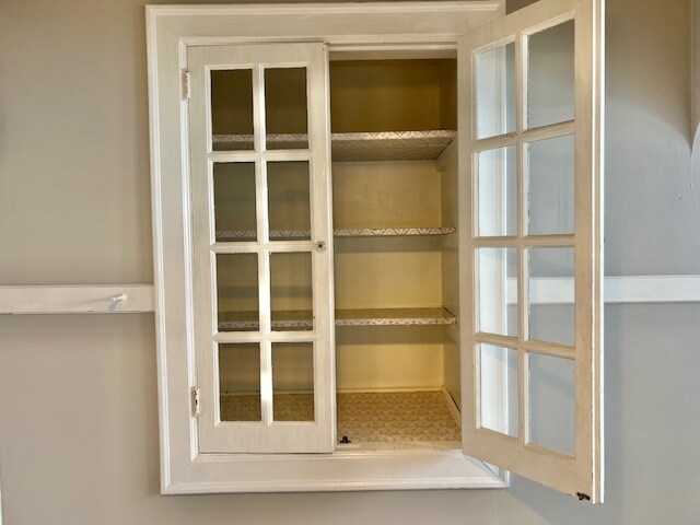 Building Photo - 2133 N Division St