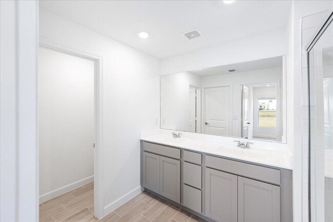 Building Photo - 6331 Windwood Wy