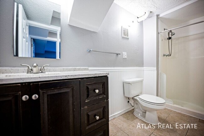 Building Photo - 16232 W 13th Ave