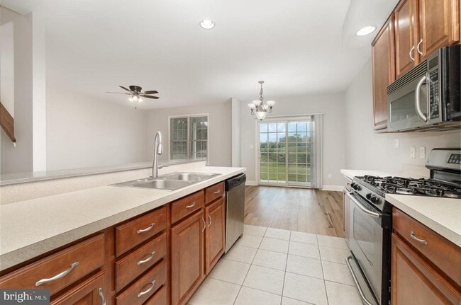 Building Photo - 103 Scully Pl