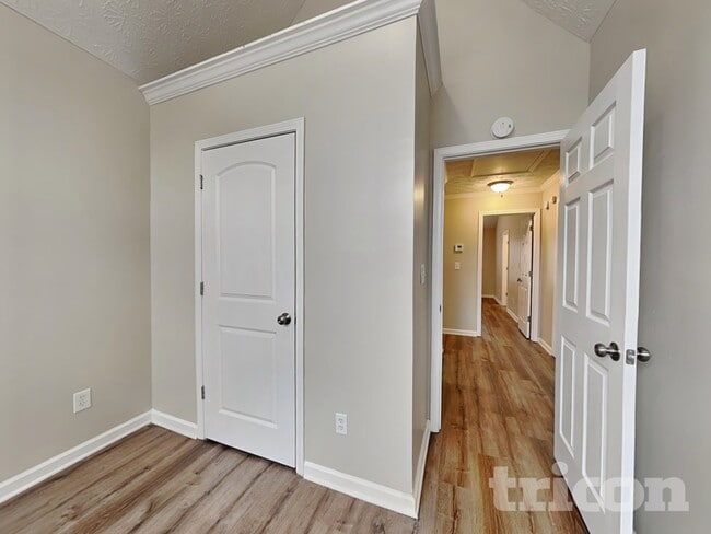 Building Photo - 50 Crooked Creek Way