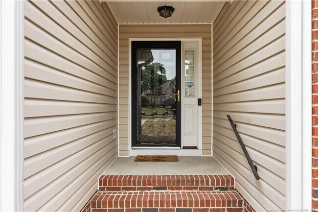 Building Photo - 108 Camberly Ln