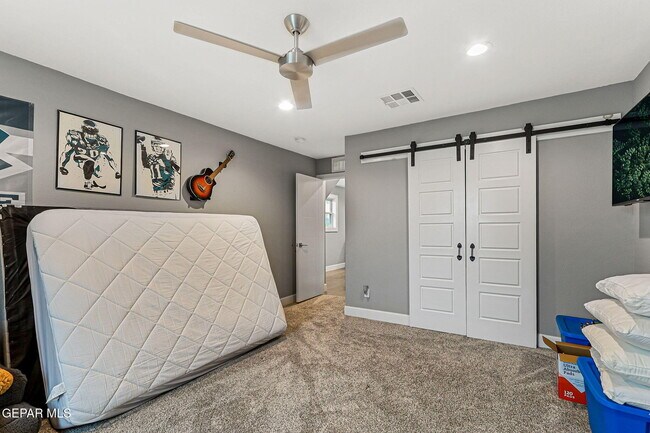 Building Photo - 9904 Monaco Dr