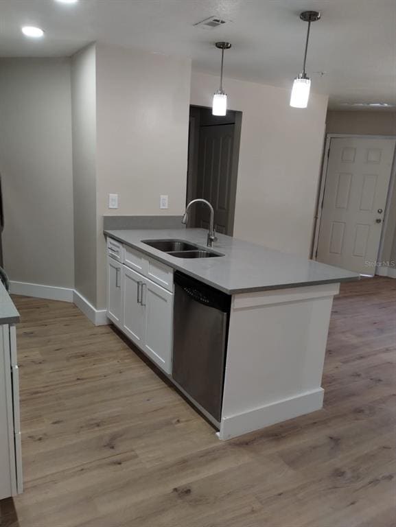 Building Photo - 623 Dory Ln