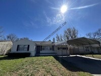 Building Photo - 1410 E 53rd St