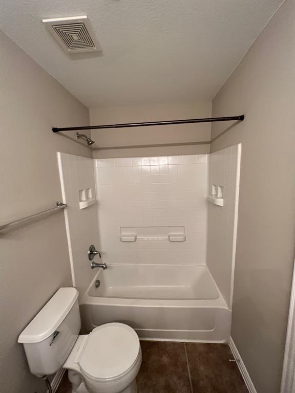 Building Photo - 922 Fulbourne Dr