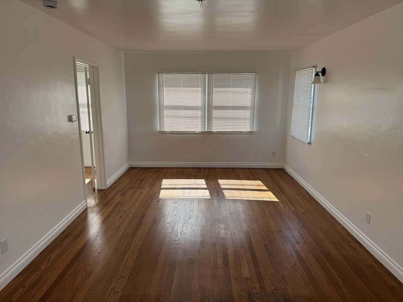 Building Photo - 25630 Lucille Ave