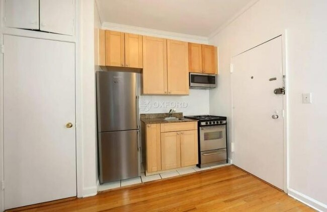 Building Photo - 0 bedroom in Manhattan NY 10065