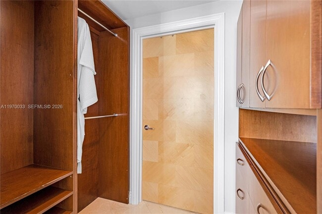 Building Photo - 1500 Ocean Dr