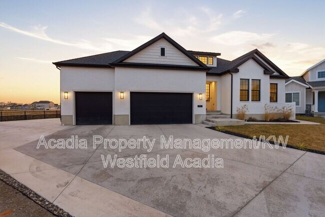 Building Photo - 1437 W Valley Dr