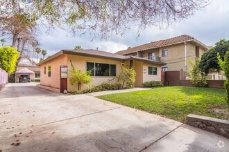 Building Photo - Chester Duplex