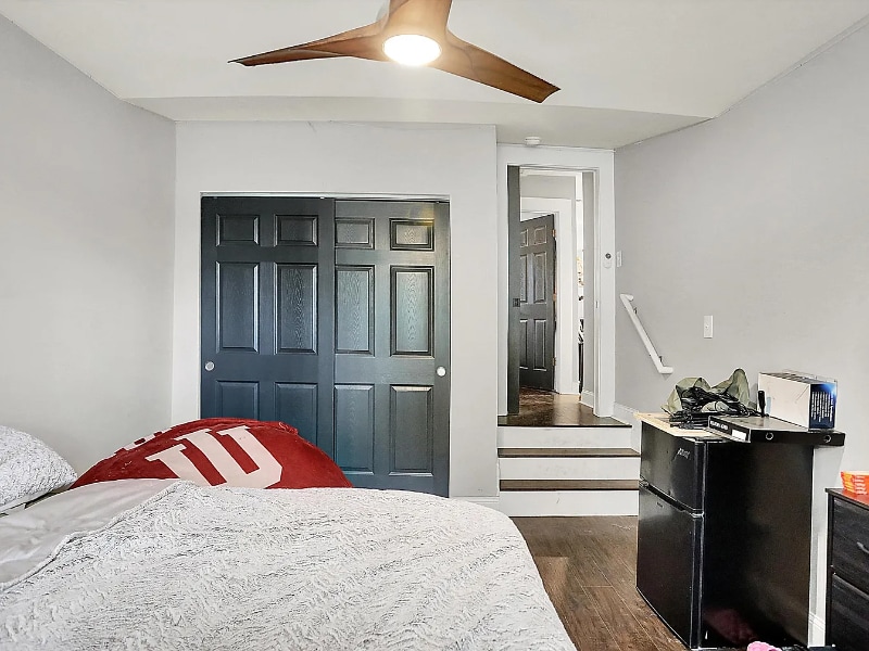 Building Photo - 1641 Iowa St