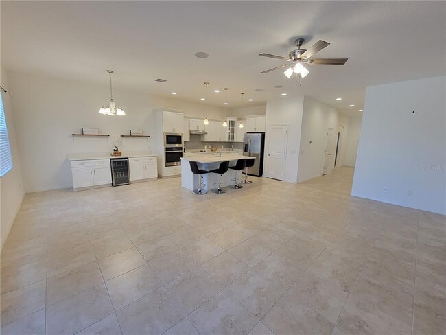 Building Photo - 5325 Jubiloso Dr