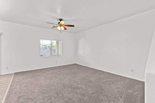 Building Photo - "Spacious 3-Bedroom Oasis with 2.5 Baths on Grandmother Hat Street, North Las Vegas!"