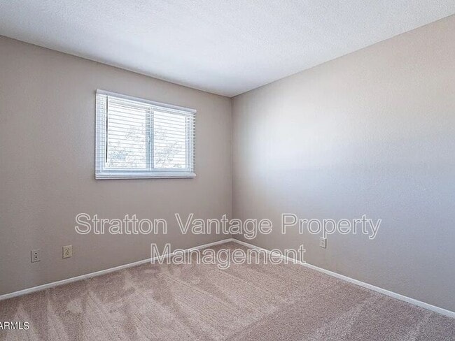 Building Photo - 6526 S McAllister Ave