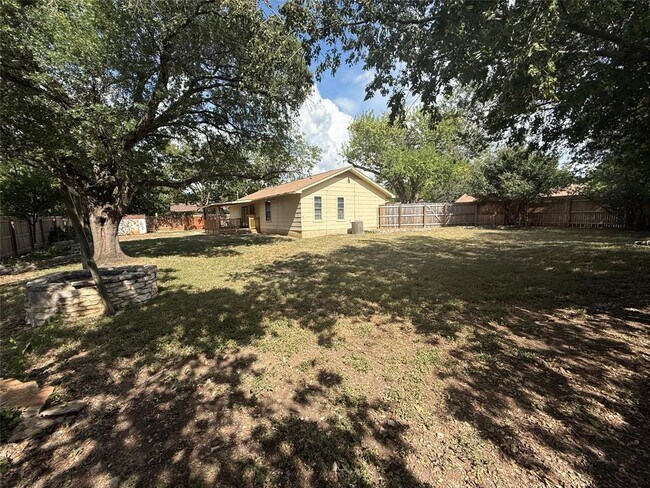 Building Photo - 1510 Glen Burnie Dr