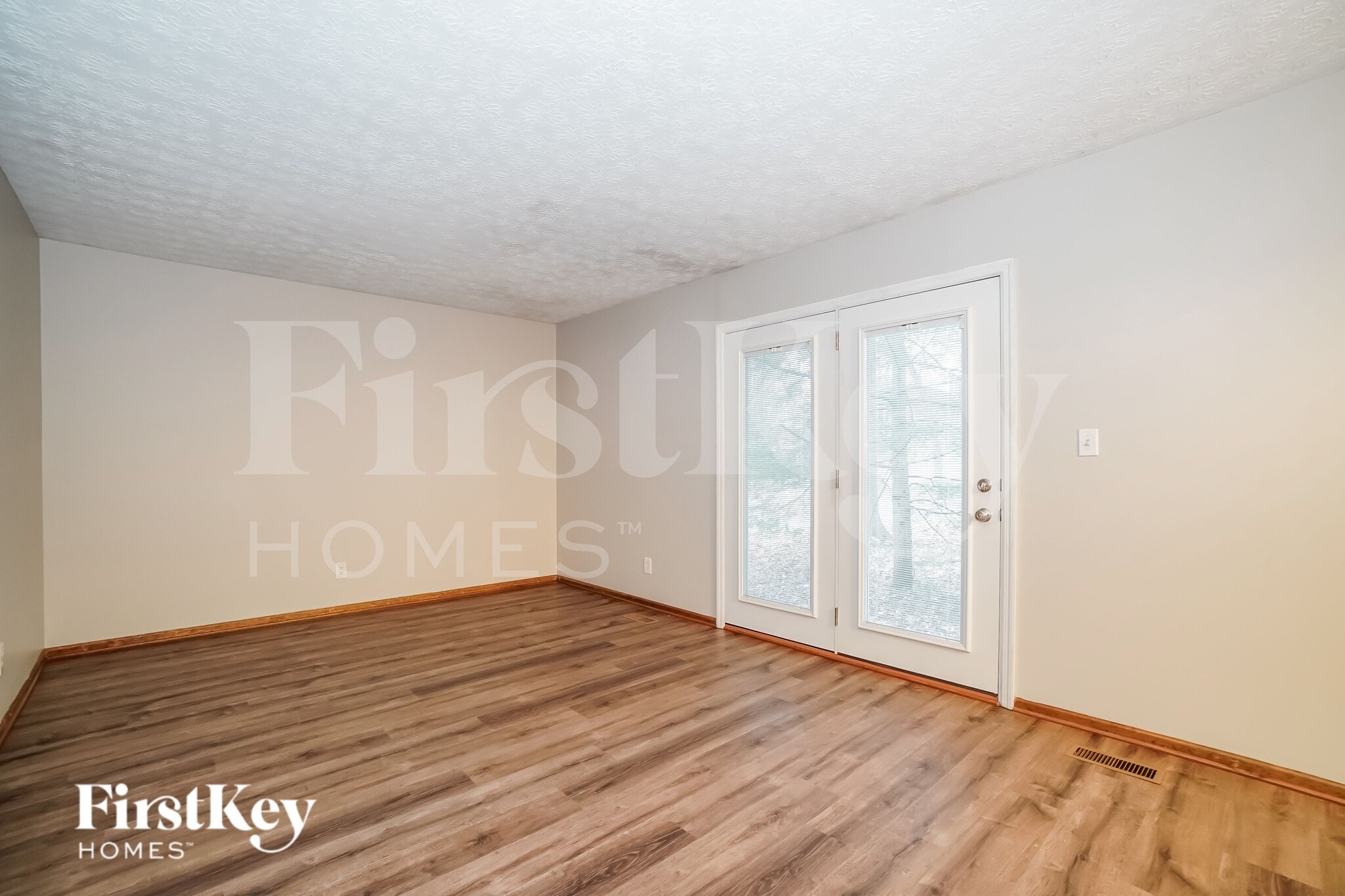 Building Photo - 819 Lindenhaven Ct