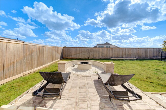 Building Photo - 21255 Doubtful Cyn Dr