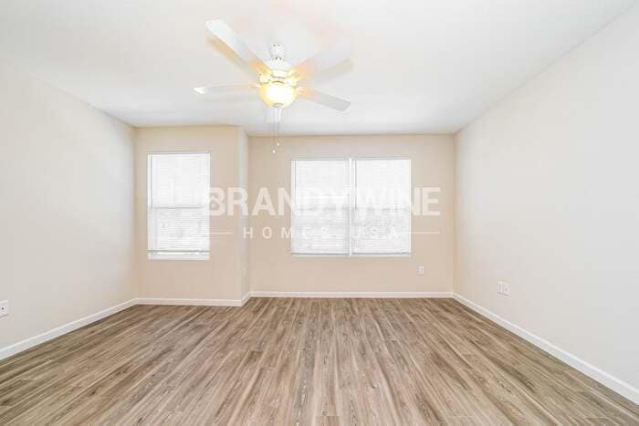 Building Photo - 514 Narnia Ct