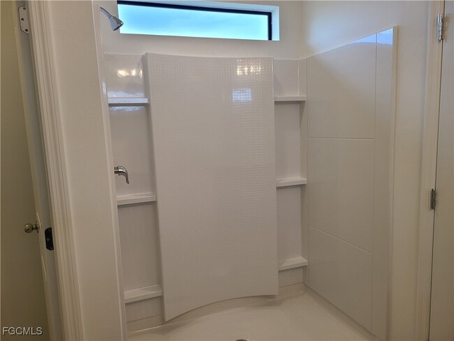 Building Photo - 1023 Caloosa Breeze Dr