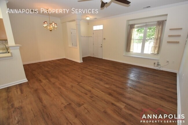 Building Photo - 8725 Spring Brook Way