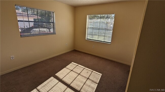 Building Photo - 4095 N Little Hawk Point