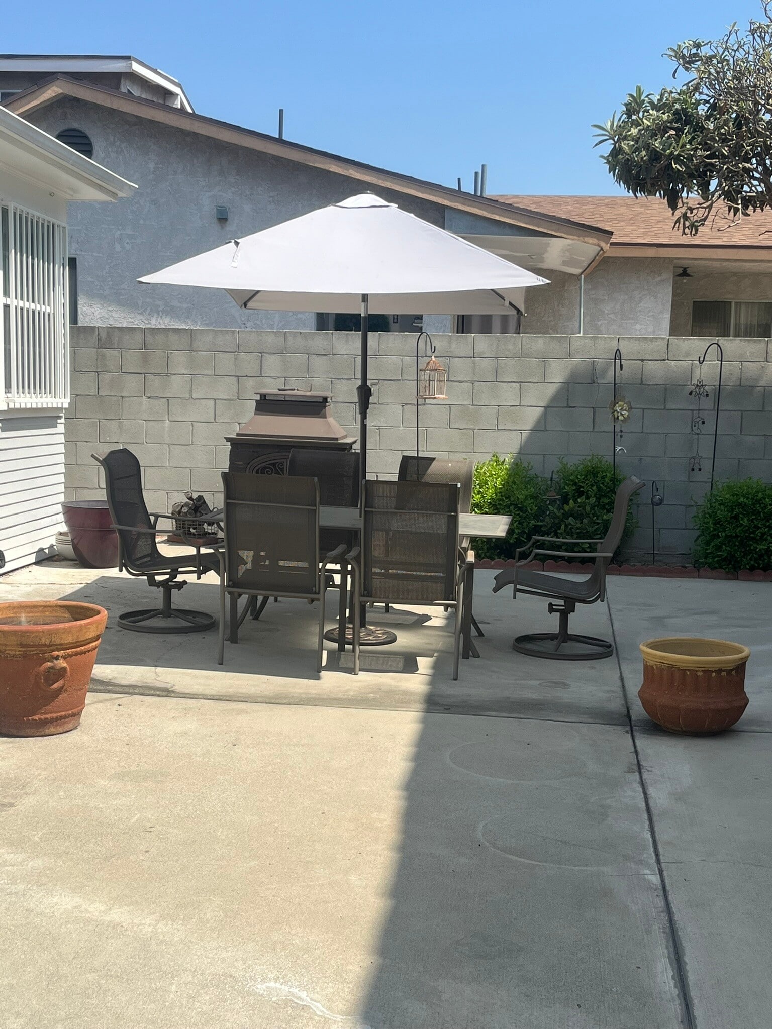 Common Area - 1132 N Heliotrope Dr