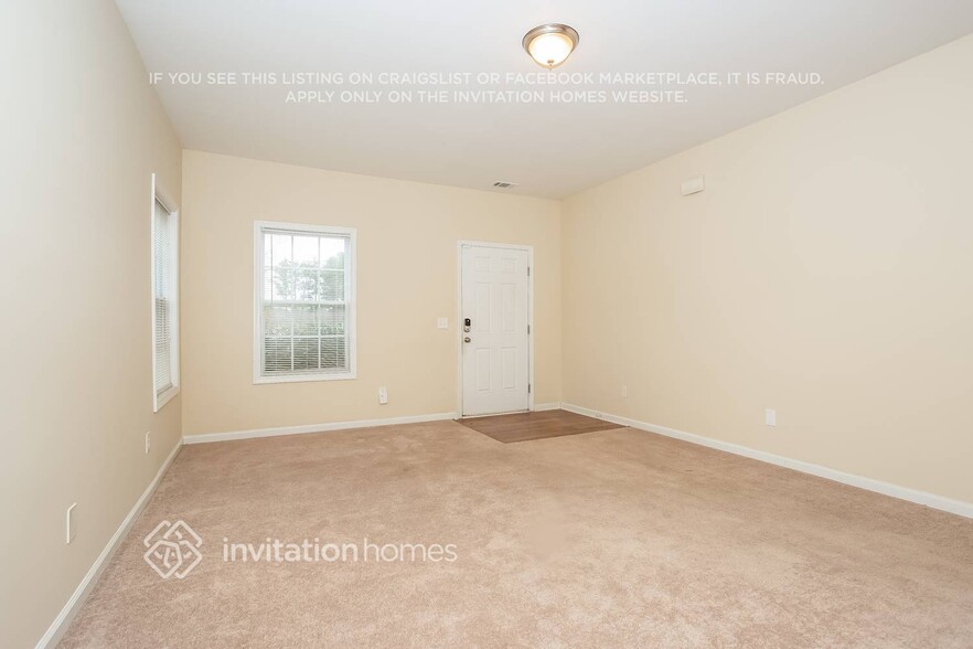 Building Photo - 2420 Brighton Ct