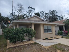 Building Photo - Coming Soon! Port Orange 3/2 Spruce Creek ...