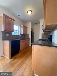 Building Photo - 3358 Dante Ave