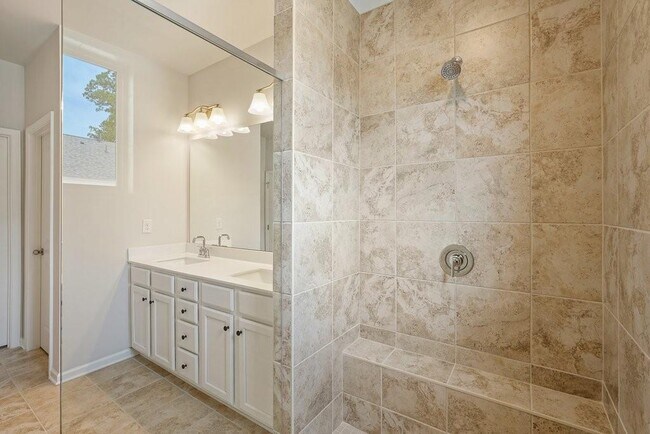 Building Photo - 4240 Hickory Pne Aly