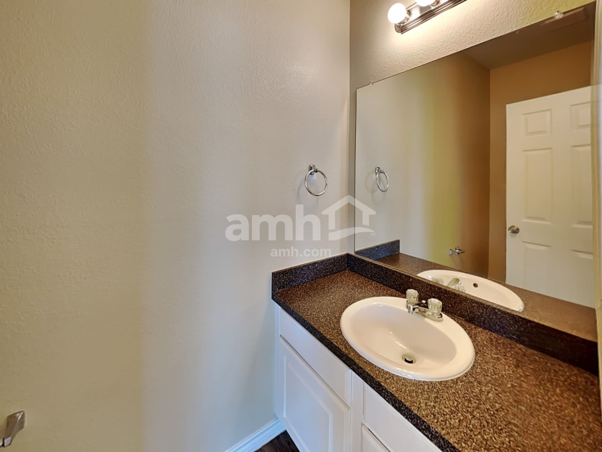 Building Photo - 5400 Galante Ln