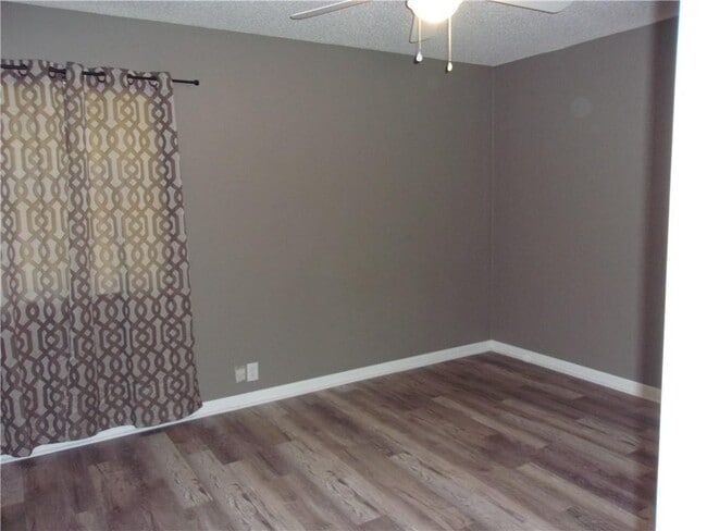 Building Photo - 3550 Randy Ct
