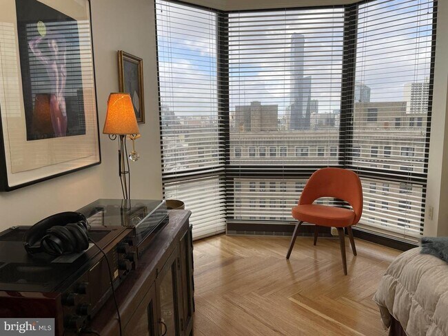 Building Photo - 2018 Walnut St