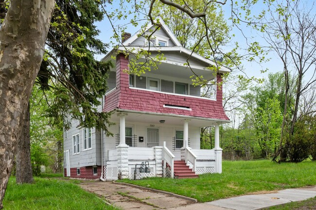 Building Photo - 10413 Mt Auburn Ave