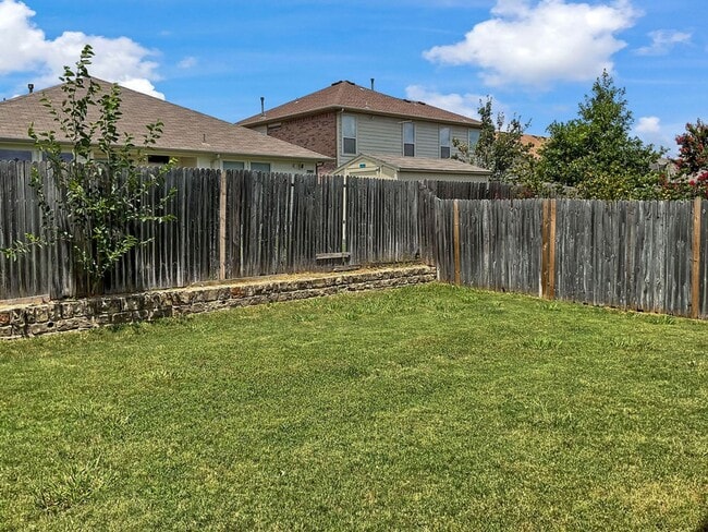 Building Photo - 6521 Regina Dr