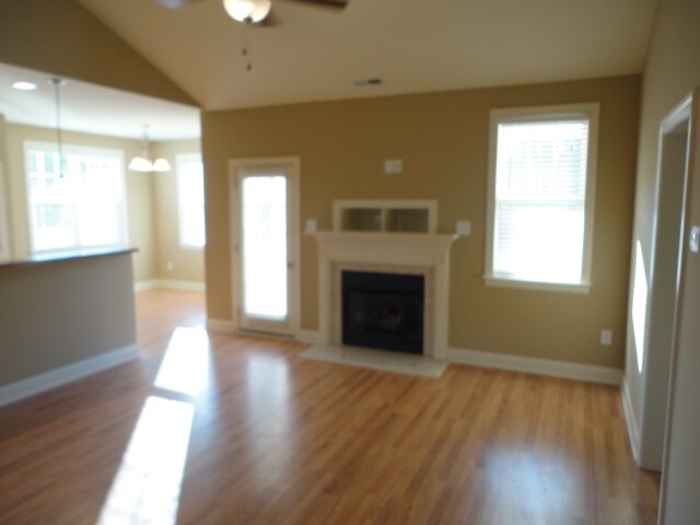 Building Photo - 166 Sequoia Dr