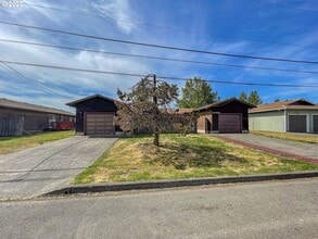 Building Photo - 1927-1929 Green Ave