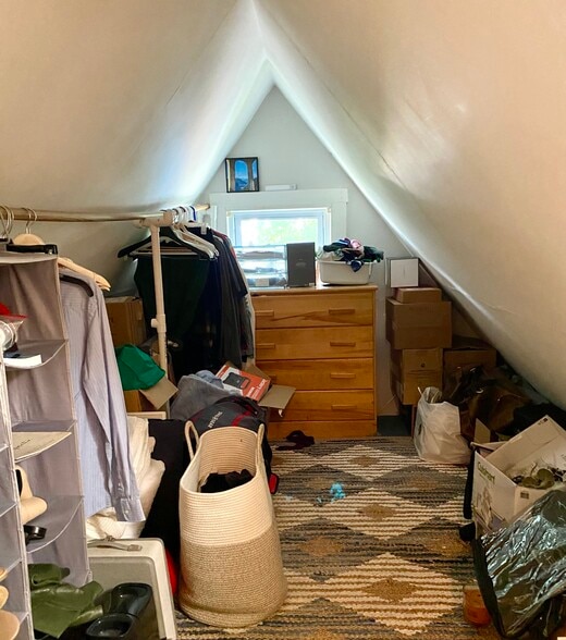 Primary bedroom - walk-in closet - 40 Clark St