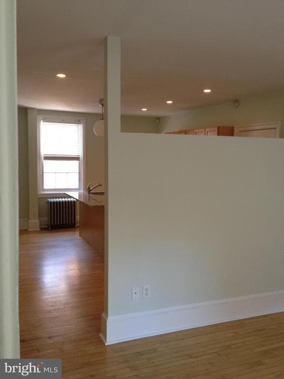 Building Photo - 324 S Juniper St