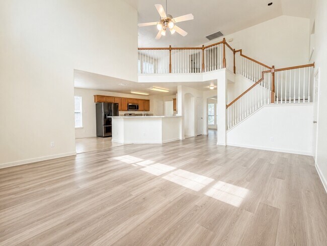Building Photo - 7219 Brookville Ln