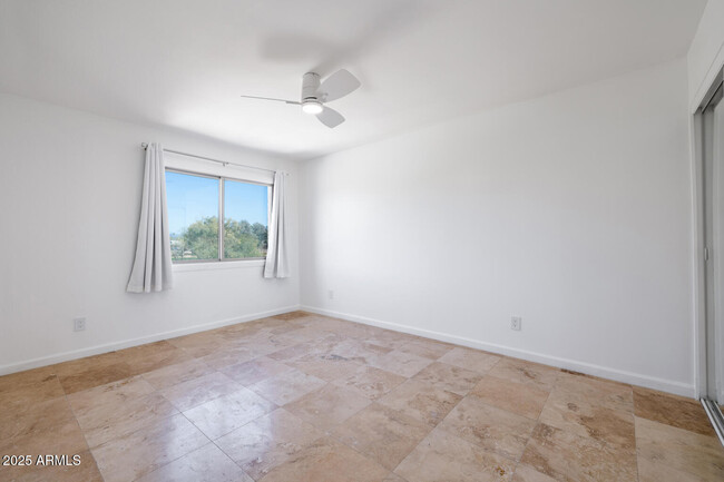 Building Photo - 7920 E Keim Dr
