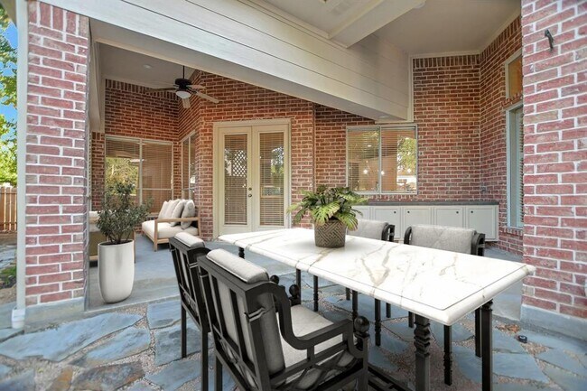 Building Photo - 6615 Butler Oaks Ct