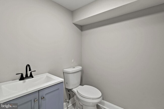 Building Photo - 1072 Tremont Dr